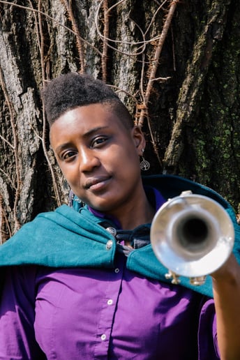 Gallery photo 4 of Trumpet Wom