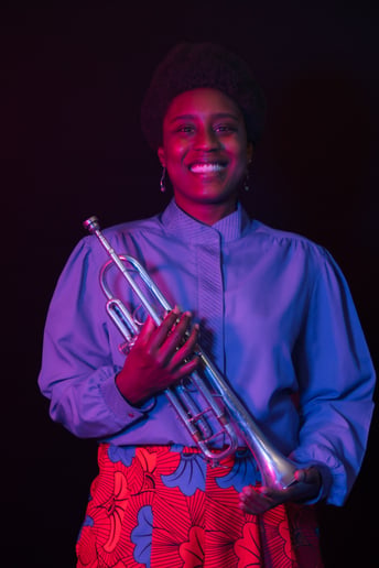 Gallery photo 1 of Trumpet Wom