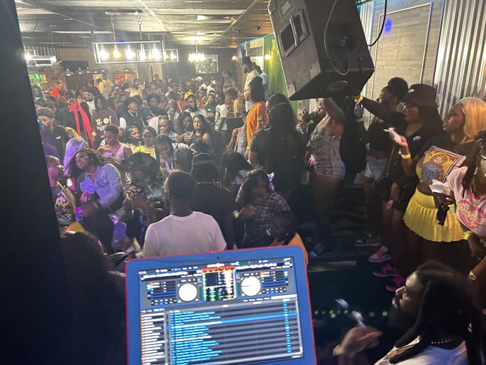 Gallery photo 7 of Tubco DJ Ty