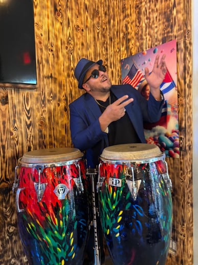 Gallery photo 2 of Tumbao Events – DJ & Photobooth | Weddings & Quince Miami