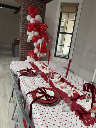 Gallery photo 1 of Tunes & Tinsel LLC