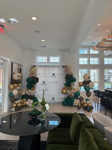 Gallery photo 2 of Tunes & Tinsel LLC