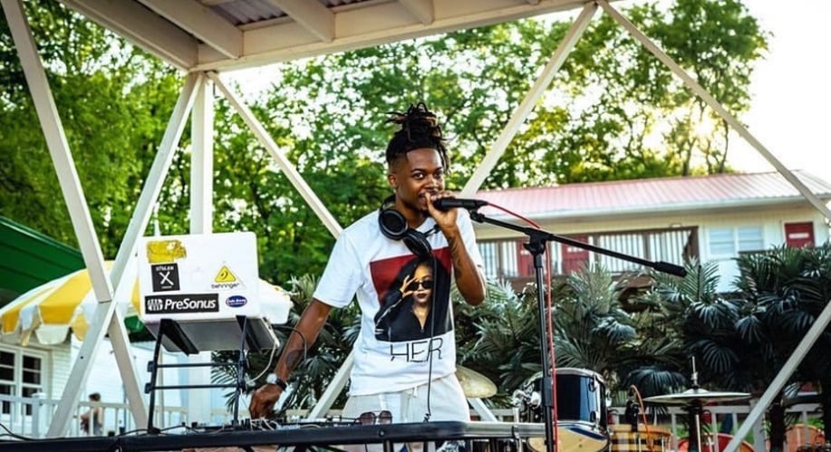 Gallery photo 3 of Turnt Lordz