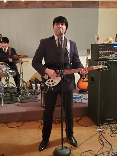 Gallery photo 4 of Twist and Shout