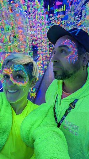 Gallery photo 9 of Twist & Glow