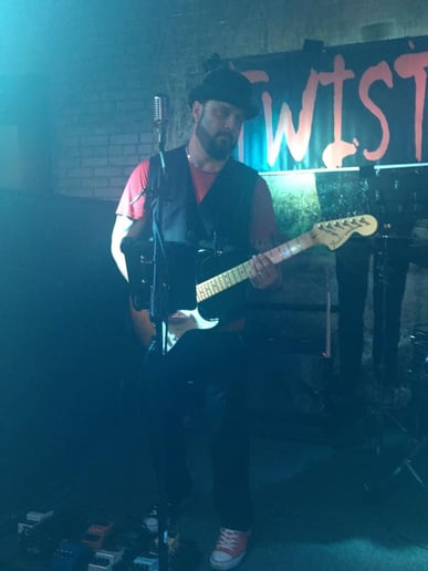 Gallery photo 5 of Twisted Tango