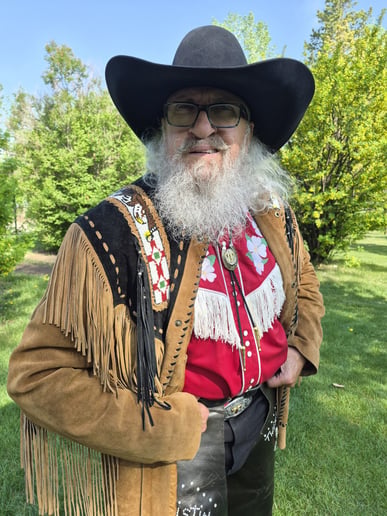 Gallery photo 3 of Twistin Tex Balloonist & Comedy Magician