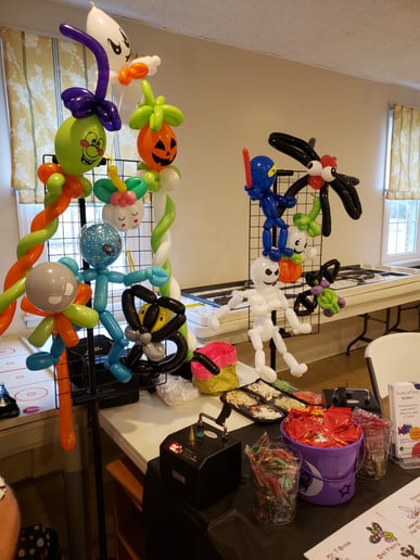 Gallery photo 37 of Twists of Faith Balloons, LLC