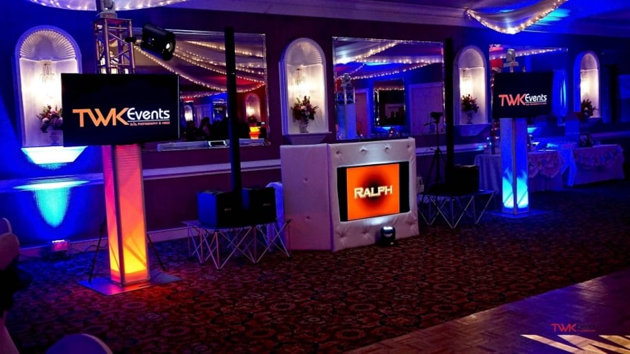 Gallery photo 3 of TWK Events - Bilingual DJ's - Photography - Video