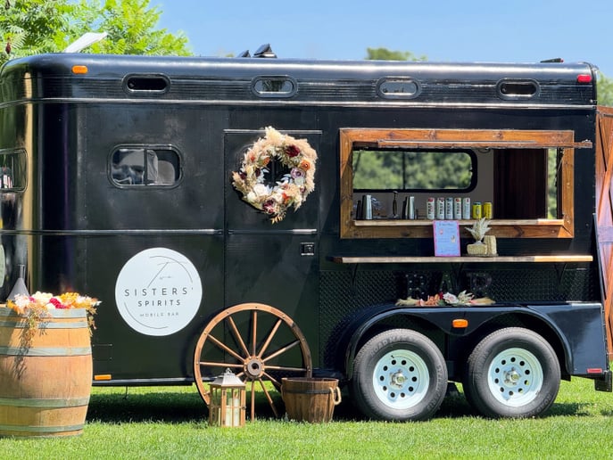 Gallery photo 4 of Two Sisters' Spirits Mobile Bar