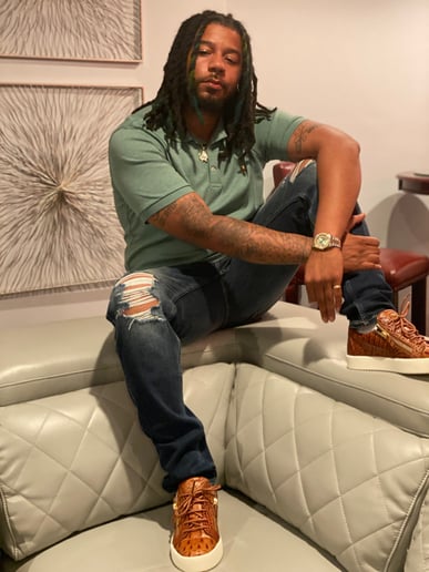Gallery photo 1 of Ty Mula