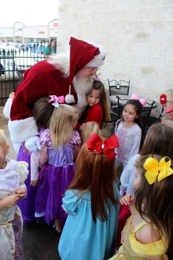 Gallery photo 13 of Tyler Santa