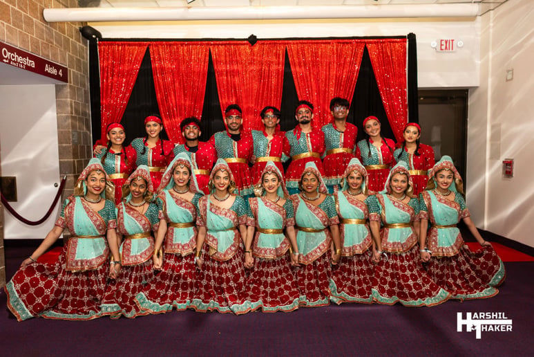 Gallery photo 8 of UCSD Raas Ruckus