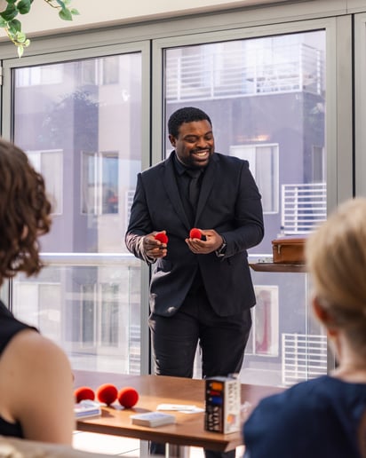 Gallery photo 1 of Magic With Uki | Interactive Magician for Private Events