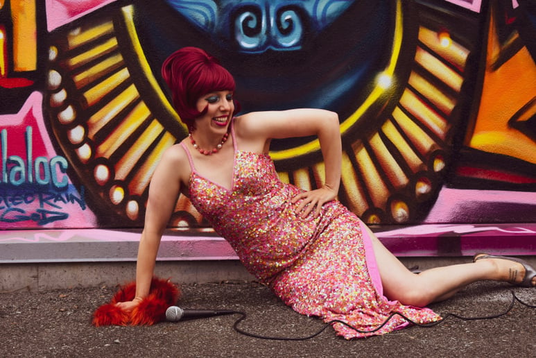 Gallery photo 3 of Ula Vamps, Your Silly Singing Showgirl!