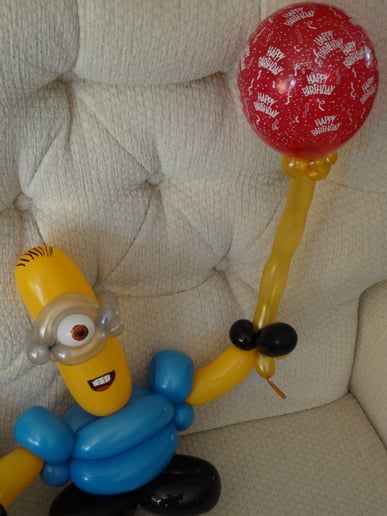 Gallery photo 1 of Rich & Sue - Balloon Twisting and Face Painting