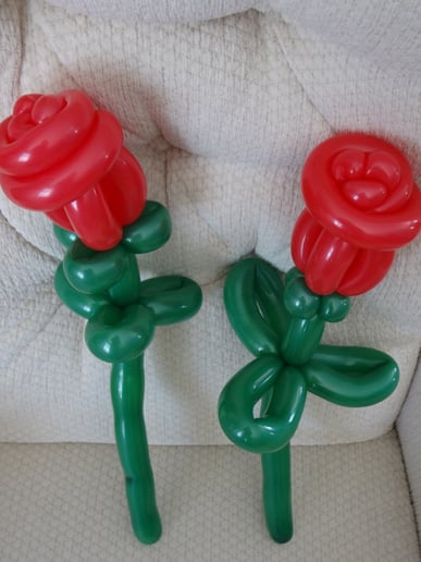 Gallery photo 9 of Rich & Sue - Balloon Twisting and Face Painting