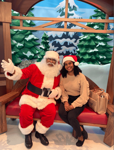 Gallery photo 3 of Uncle Santa