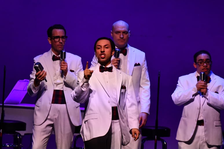 Gallery photo 1 of Angel Martinez - 'Unforgettable' Vocal Entertainment