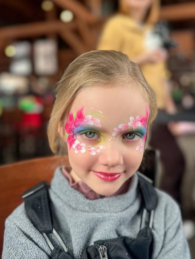 Gallery photo 9 of UnicornFace Painting & Balloon Art