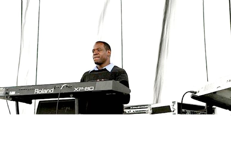 Gallery photo 1 of Unique Sound