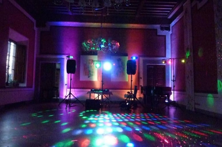 Gallery photo 1 of Unique Sounds