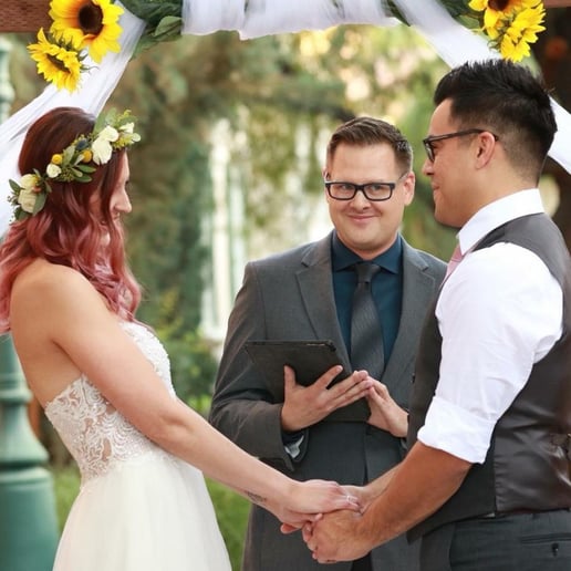 Gallery photo 2 of Unique Vegas Weddings