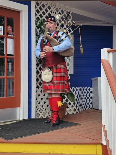 Gallery photo 1 of American Bagpipes