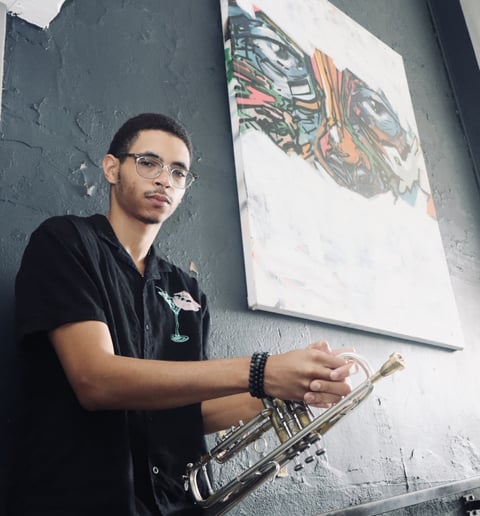 Gallery photo 8 of Upcoming Musician 