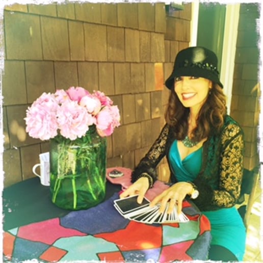 Gallery photo 3 of Intuitive Tarot Card Reader
