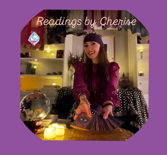 Gallery photo 10 of Intuitive Tarot Card Reader
