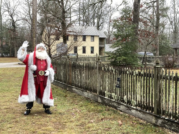 Gallery photo 2 of Upper Cumberland Santa
