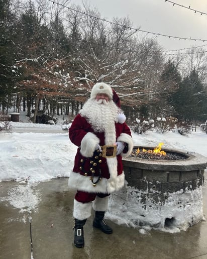Gallery photo 7 of Upstate Santa