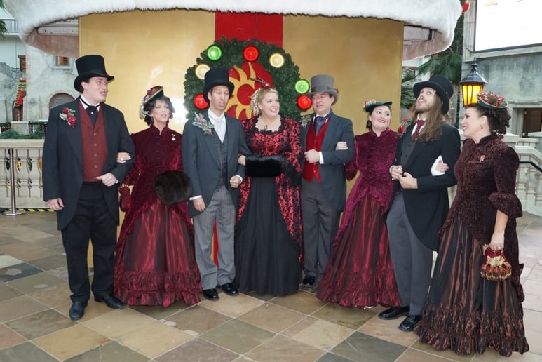 Gallery photo 5 of Uptown Carolers
