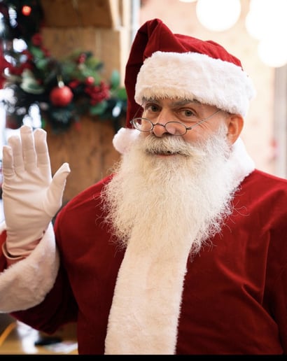 Gallery photo 22 of Uptown Santa