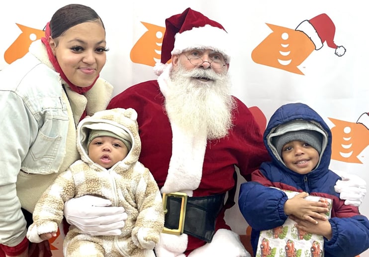 Gallery photo 6 of Uptown Santa