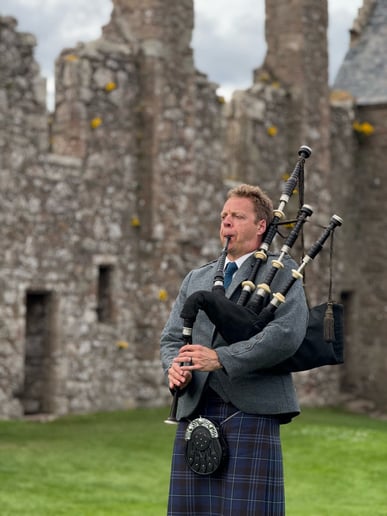 Gallery photo 7 of Utah Bagpiper - Johnny Miner