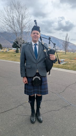 Gallery photo 2 of Utah Bagpiper - Johnny Miner