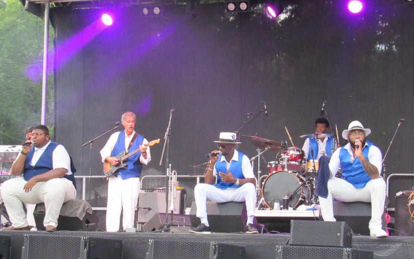 Gallery photo 7 of Utopia Band