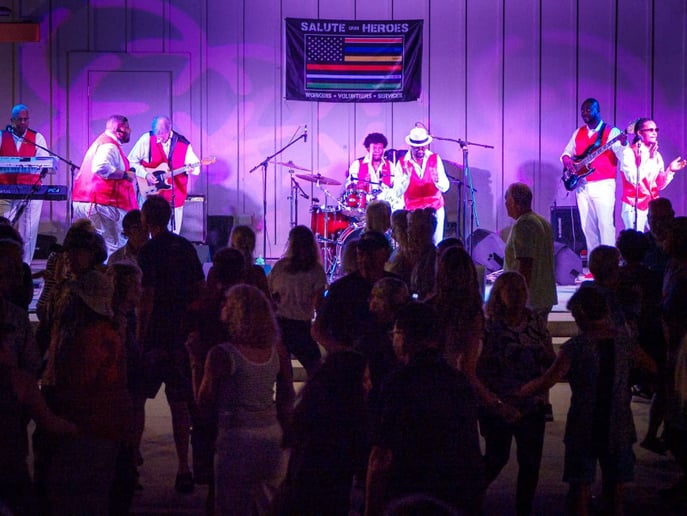 Gallery photo 3 of Utopia Band