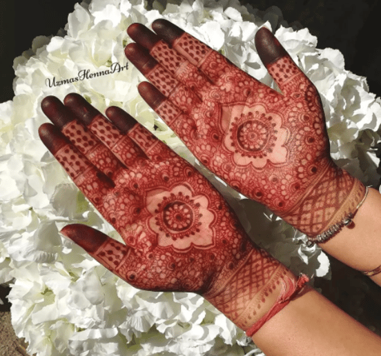 Gallery photo 2 of Uzma's henna art