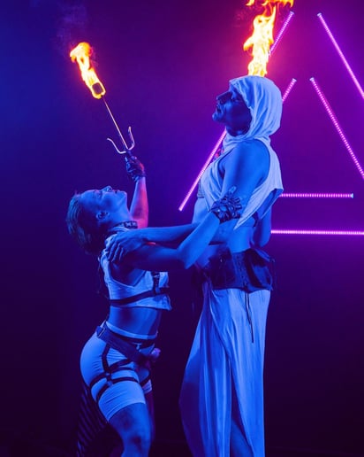 Gallery photo 5 of Vagabond Fire Show