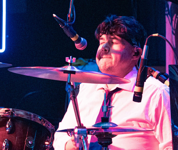 Gallery photo 1 of Vakenn Band