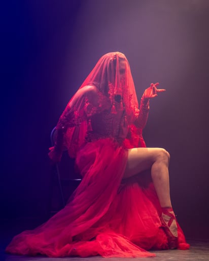 Gallery photo 7 of Valentina