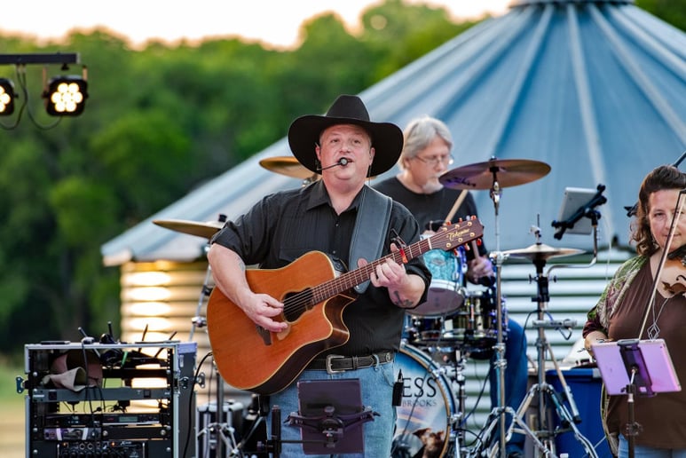 Gallery photo 9 of Van Chapman Music