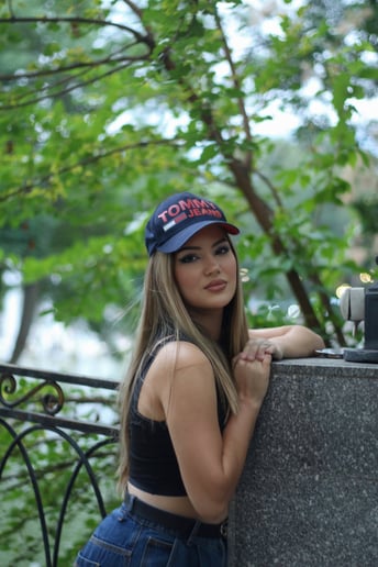 Gallery photo 4 of Vanessa Bezrodnaya