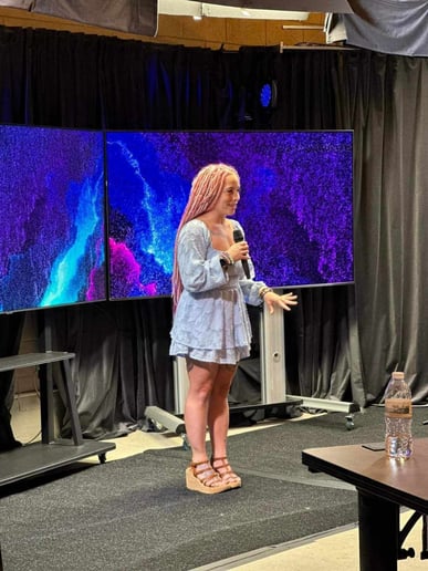Gallery photo 5 of Vanessa Cook -Sole Revival Speaking