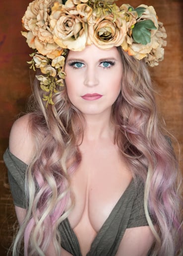 Gallery photo 1 of Vanessa LeGrand