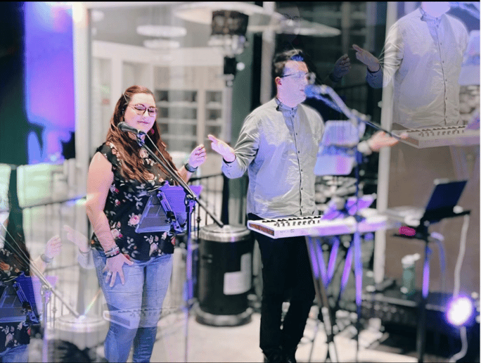 Gallery photo 8 of VBand