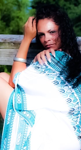 Gallery photo 1 of Veana Marie